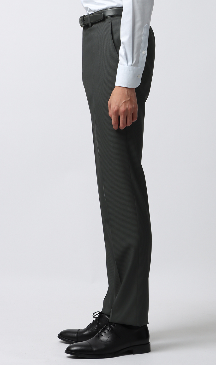 时尚套装 【三件套】 【Plastics Smart】 灰色体型:YA体 (修身型)，号数 (身高) :4号 (165cm)