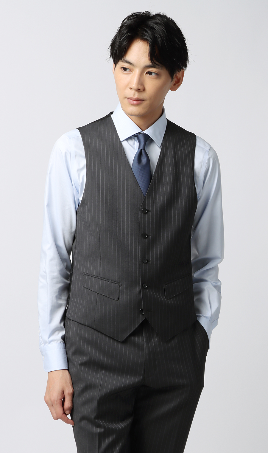 スタイリッシュスーツ【スリーピース】【Plastics Smart】 チャコール 体型:YA体(スリム型),号数（身長）:4号(165cm)