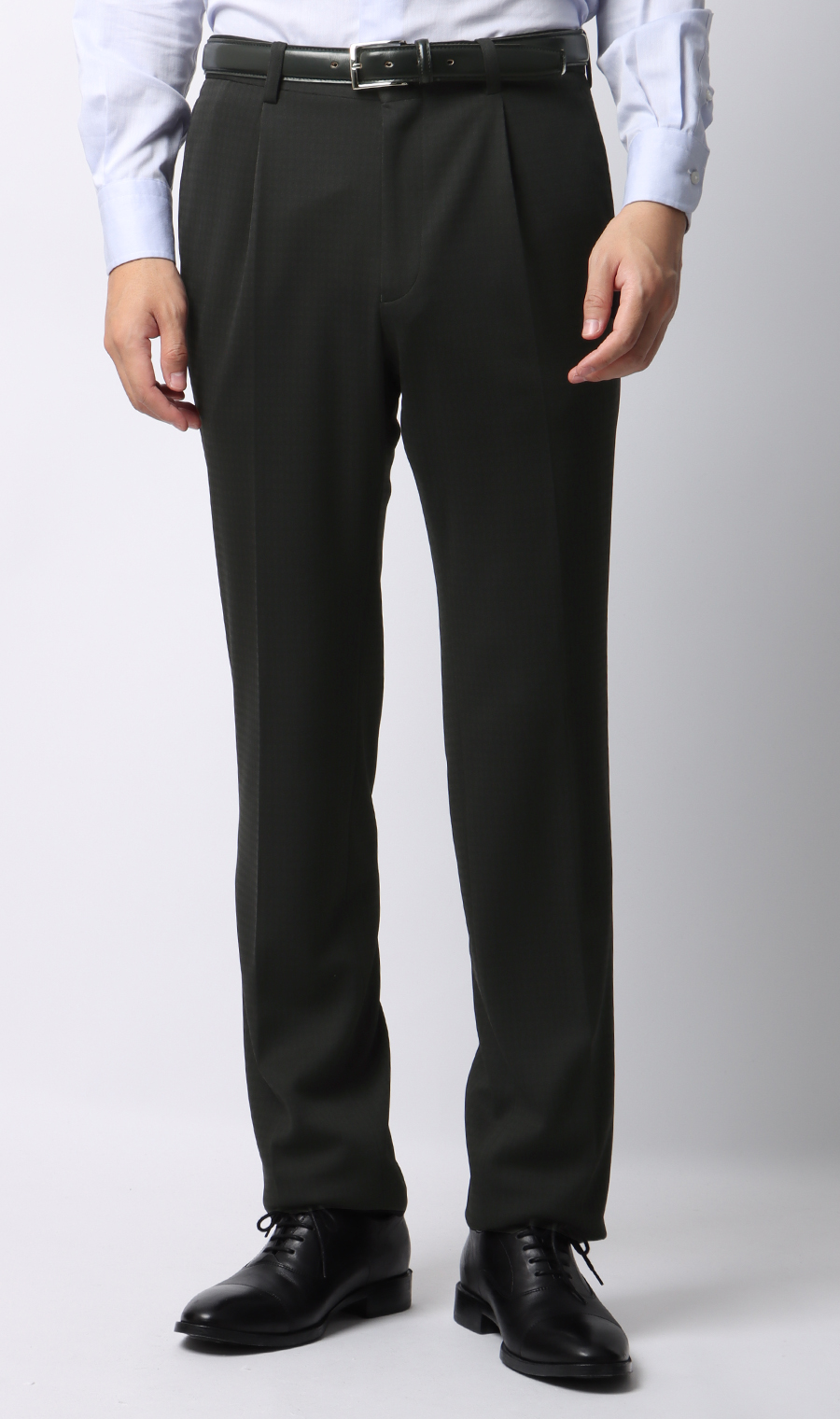 時尚套裝 【三件套】 【TioTio PREMIUM】 【ACTIVEXPAND】 黑色體型:YA體 (修身型)，號數 (身高) :3號 (160cm)