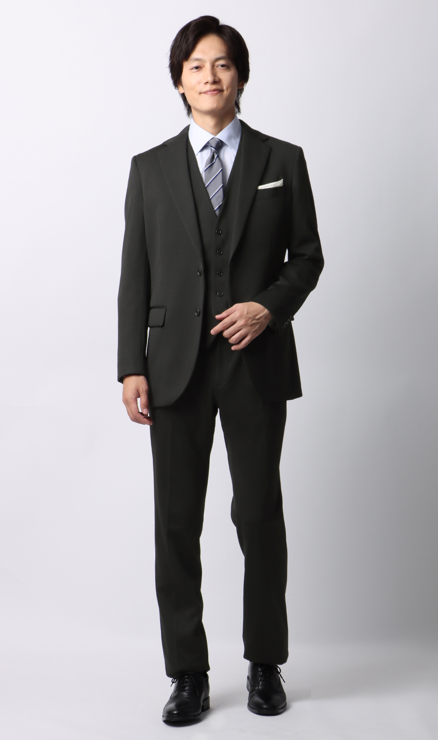 時尚套裝 【三件套】 【TioTio PREMIUM】 【ACTIVEXPAND】 黑色體型:YA體 (修身型)，號數 (身高) :3號 (160cm)