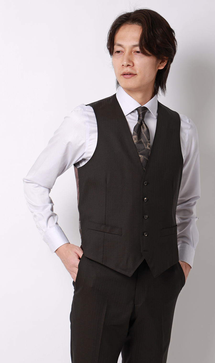 プレミアムスタイリッシュスーツ【スリーピース】【Super100's】 ブラウン 体型:YA体(スリム型),号数（身長）:3号(160cm)