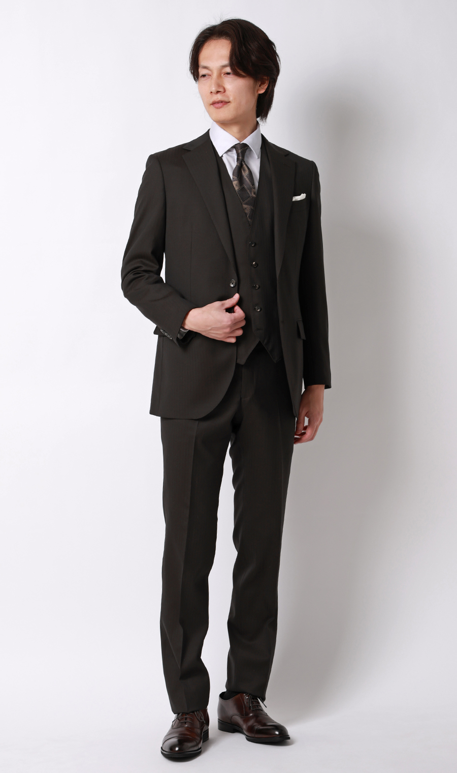 プレミアムスタイリッシュスーツ【スリーピース】【Super100's】 ブラウン 体型:YA体(スリム型),号数（身長）:3号(160cm)