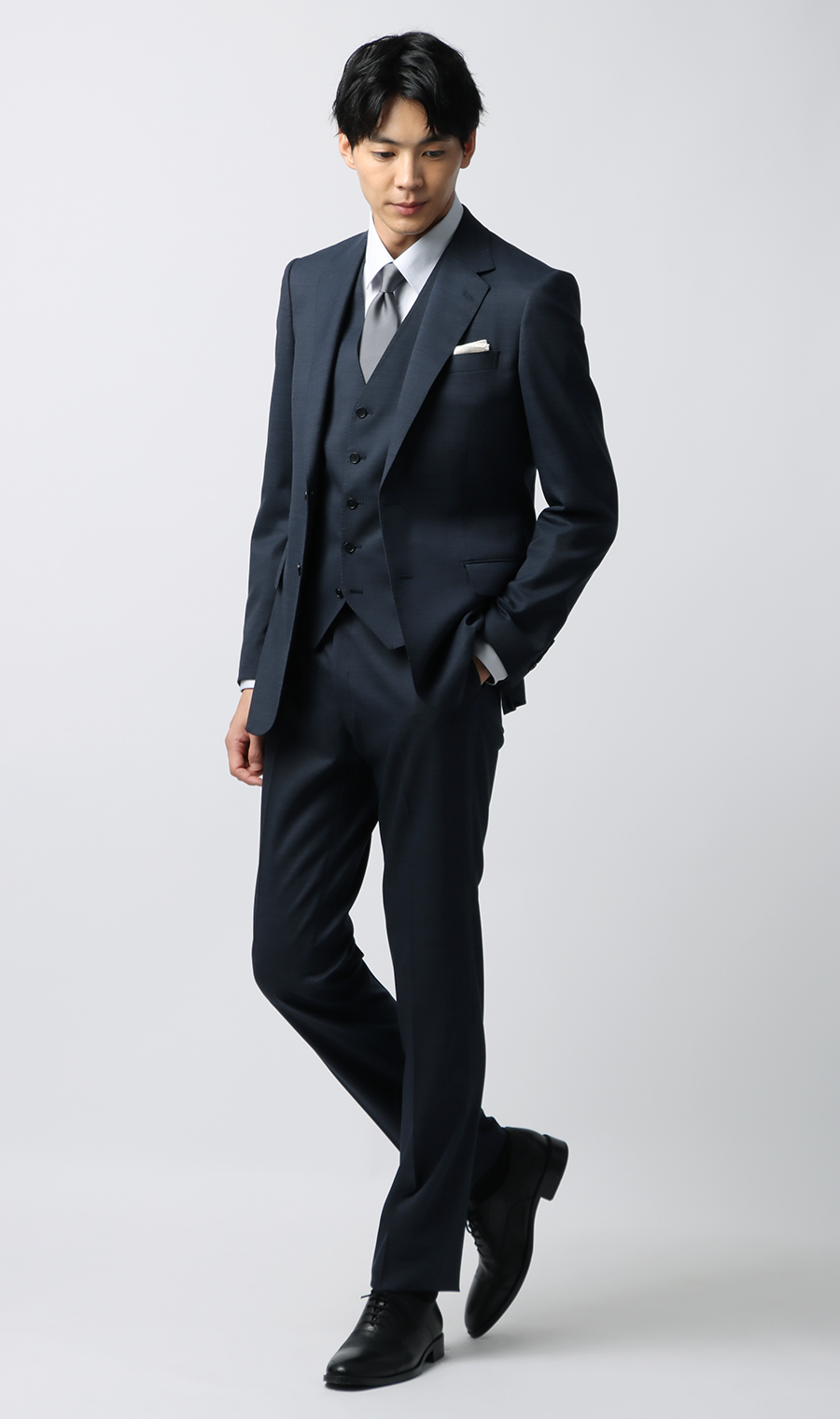 スタイリッシュスーツ【スリーピース】【Plastics Smart】 ネイビー 体型:BE体(ゆったり型),号数（身長）:8号(185cm)