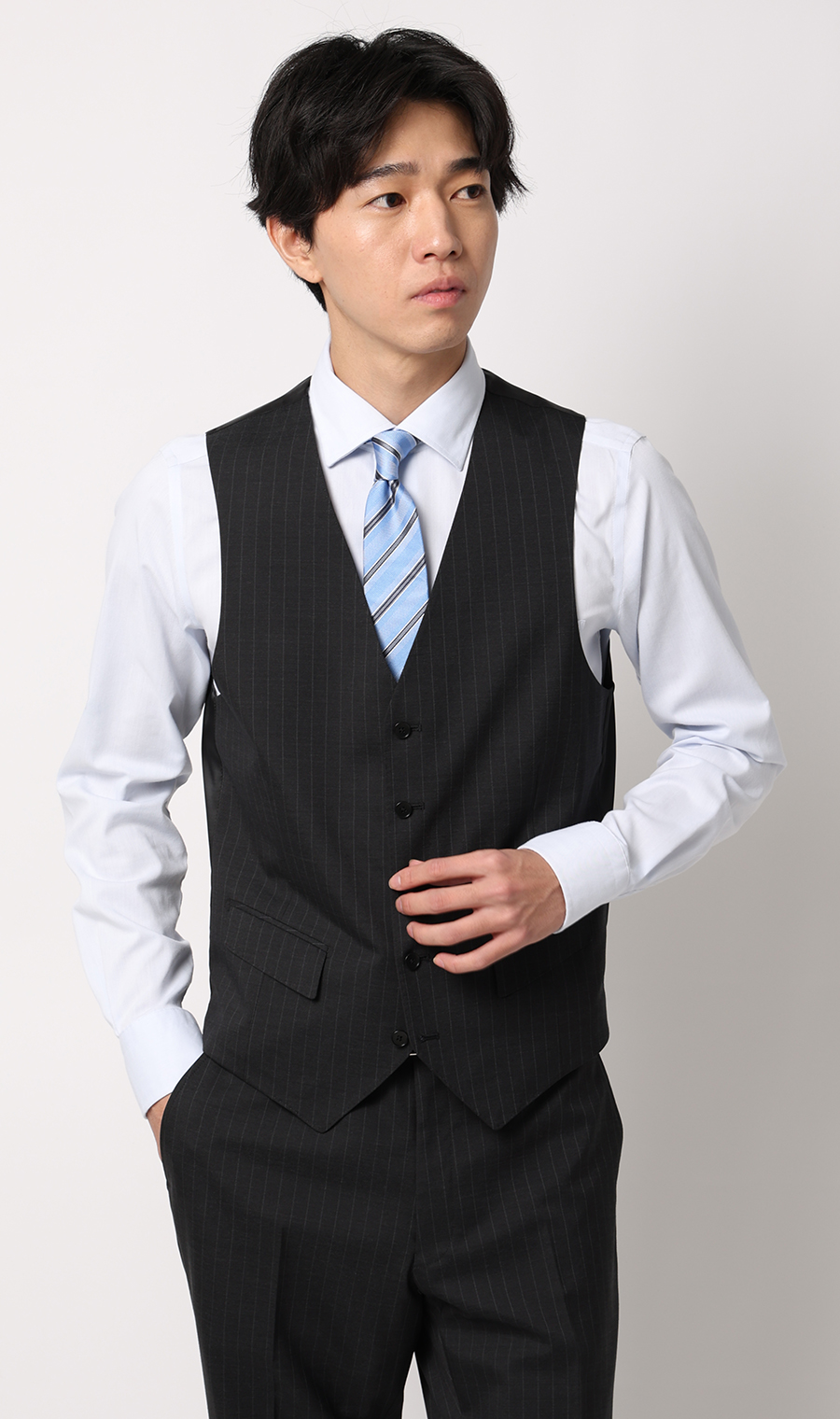 时尚套装 【三件套】 【Plastics Smart】 炭灰色体型:A体 (标准型)，号数 (身高) :4号 (165cm)