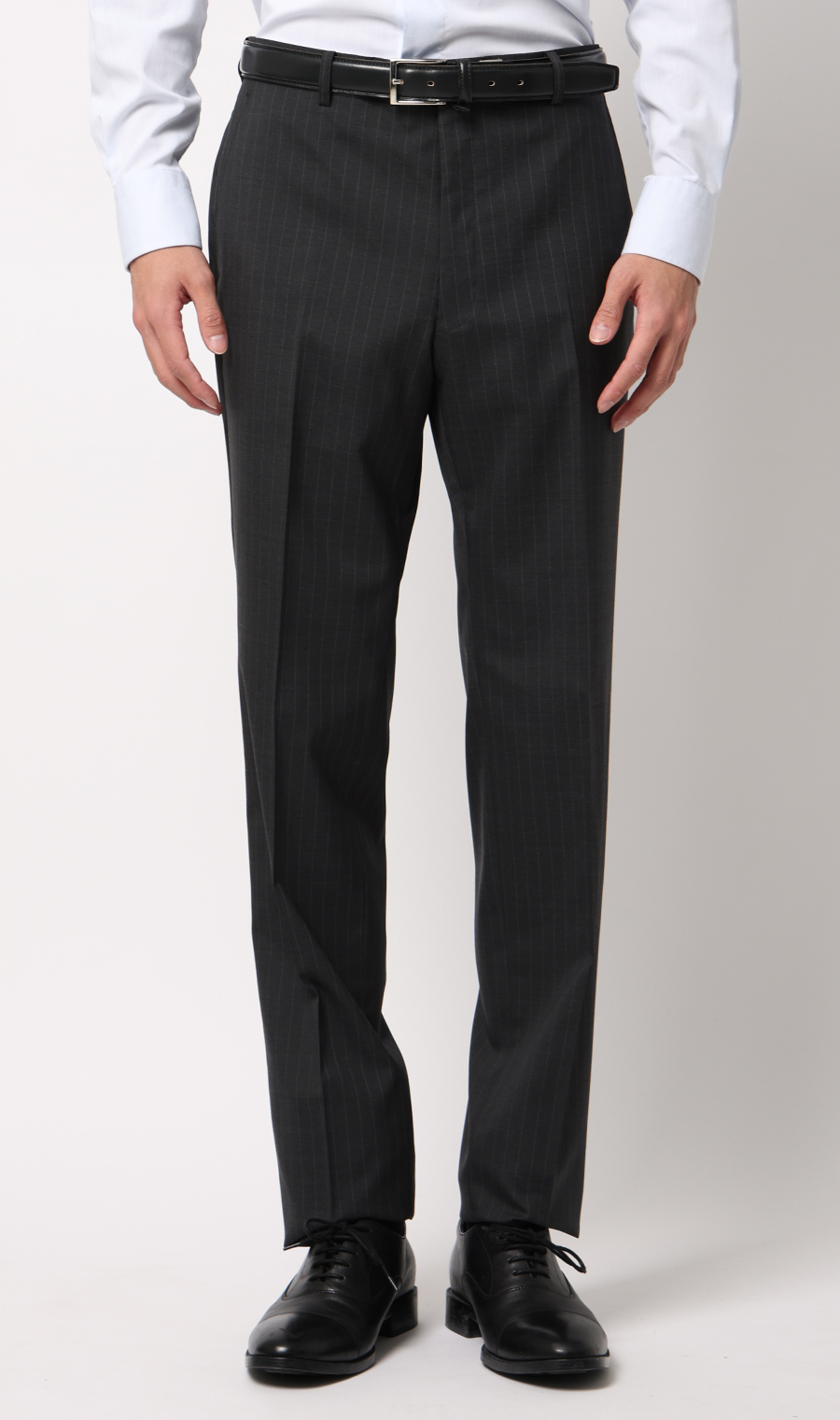 时尚套装 【三件套】 【Plastics Smart】 炭灰色体型:A体 (标准型)，号数 (身高) :4号 (165cm)