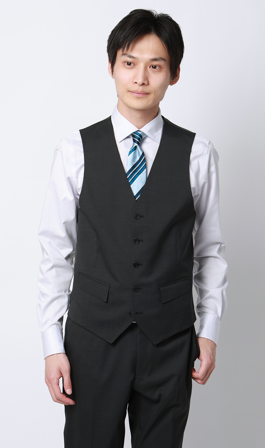 スタイリッシュスーツ【スリーピース】【Plastics Smart】 チャコール 体型:YA体(スリム型),号数（身長）:3号(160cm)