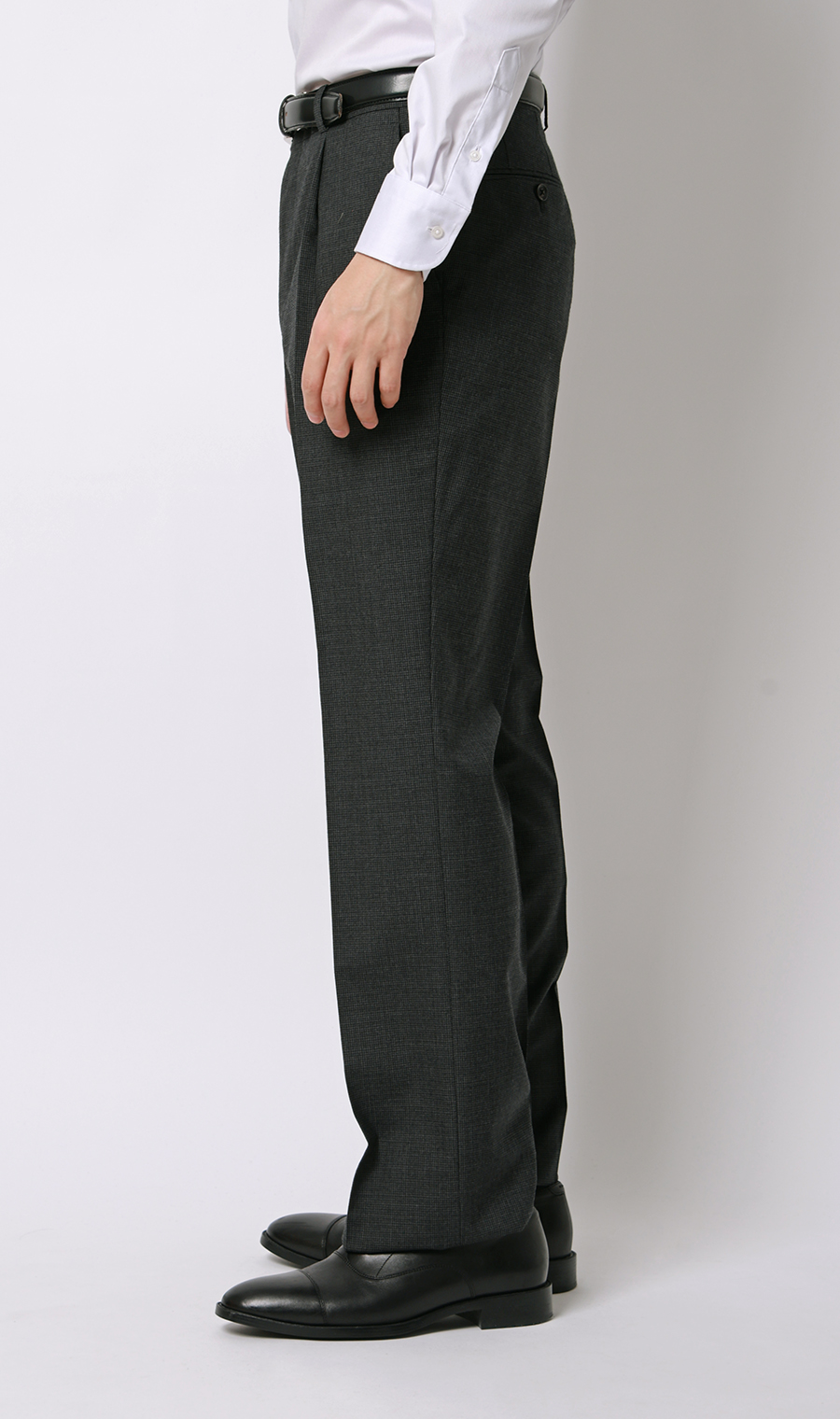 プレミアムスタンダードスーツ【ALFRED BROWN】 チャコール 体型:A体(標準型),号数（身長）:4号(165cm)