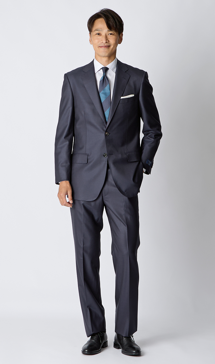 プレミアムスタンダードスーツ【DORMEUIL】【15POINT7】 ネイビー 体型:A体(標準型),号数（身長）:5号(170cm)