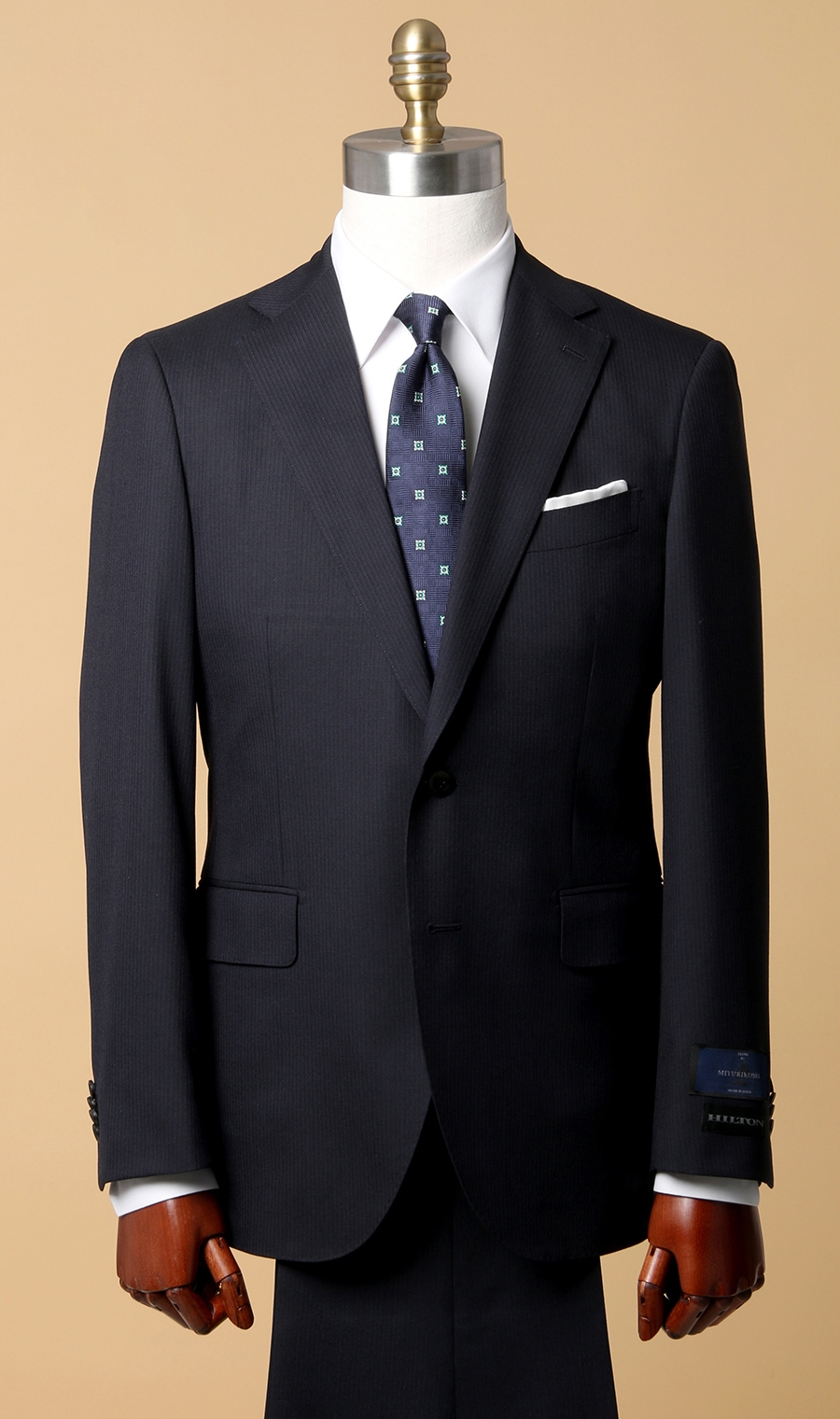 新品 Lサイズ HILTON スーツ セットアップ ネイビー ビジネス タグ付き プレミアムスタイリッシュスーツ【GUABELLO】 (H24V4481-15