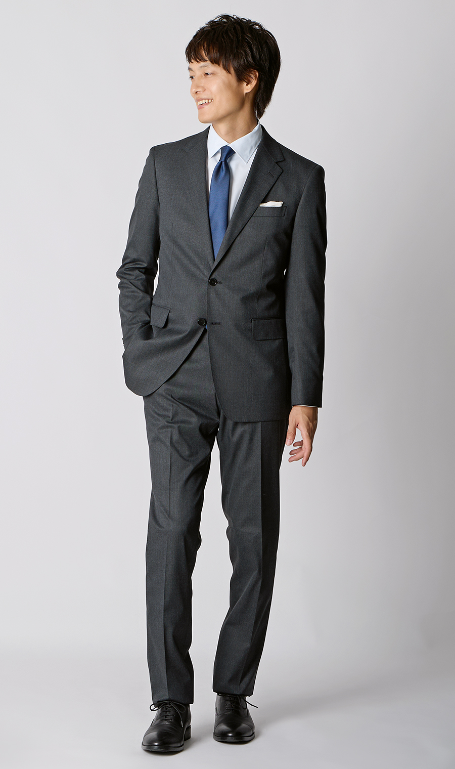 スタイリッシュスーツ【肩くるしくないスーツ】【Plastics Smart】 チャコール 体型:YA体(スリム型),号数(身長):4号(165cm)