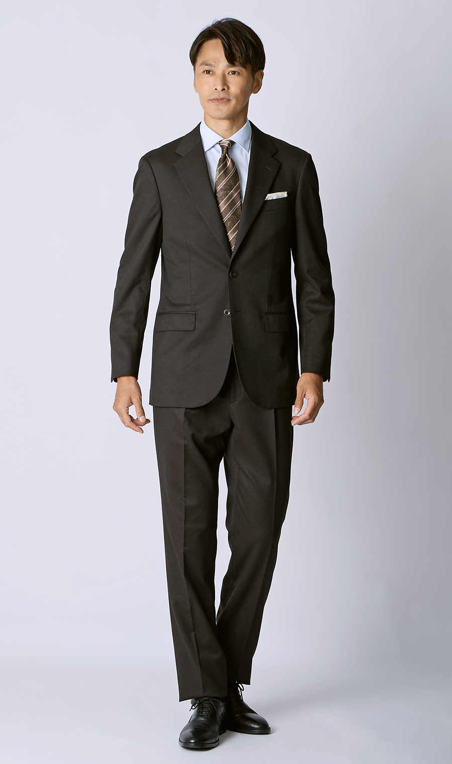 スタイリッシュスーツ【3ボタン段返り】【WEAR SHiFT】 ブラウン 体型:A体(標準型),号数（身長）:4号(165cm)
