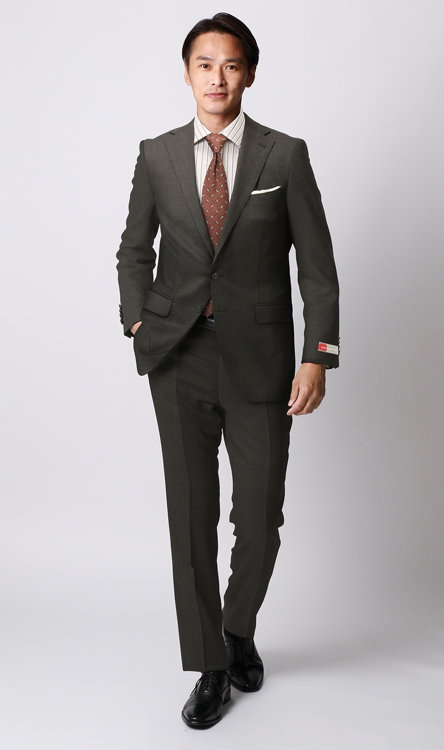 プレミアムスタイリッシュスーツ【御幸毛織】【made in Japan PRIDE】 ブラウン 体型:A体(標準型),号数（身長）:4号(165cm)