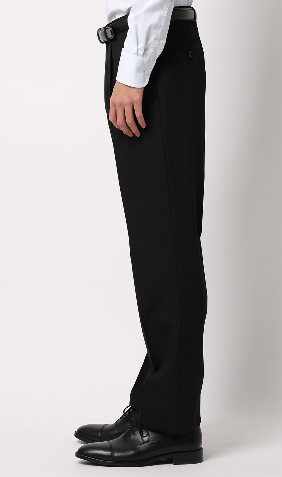 スタイリッシュスーツ【ウォッシャブル】 ブラック 体型:A体(標準型),号数（身長）:4号(165cm)