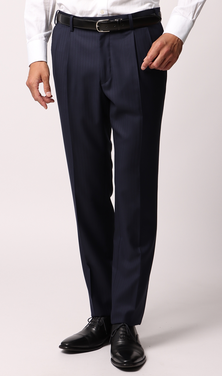 プレミアムスタイリッシュスーツ《Loro Piana》《AUSTRALIS》 ネイビー 体型:A体(標準型),号数（身長）:3号(160cm)