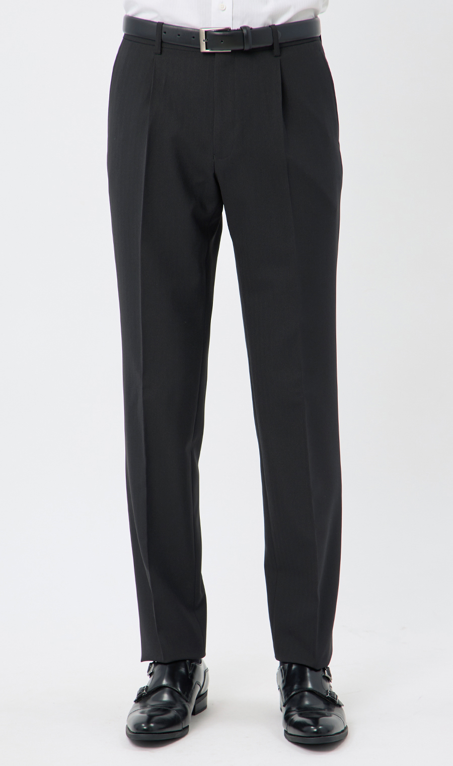 時尚套裝 【可水洗】 黑色體型:YA體 (修身型)，號數 (身高) :3號 (160cm)