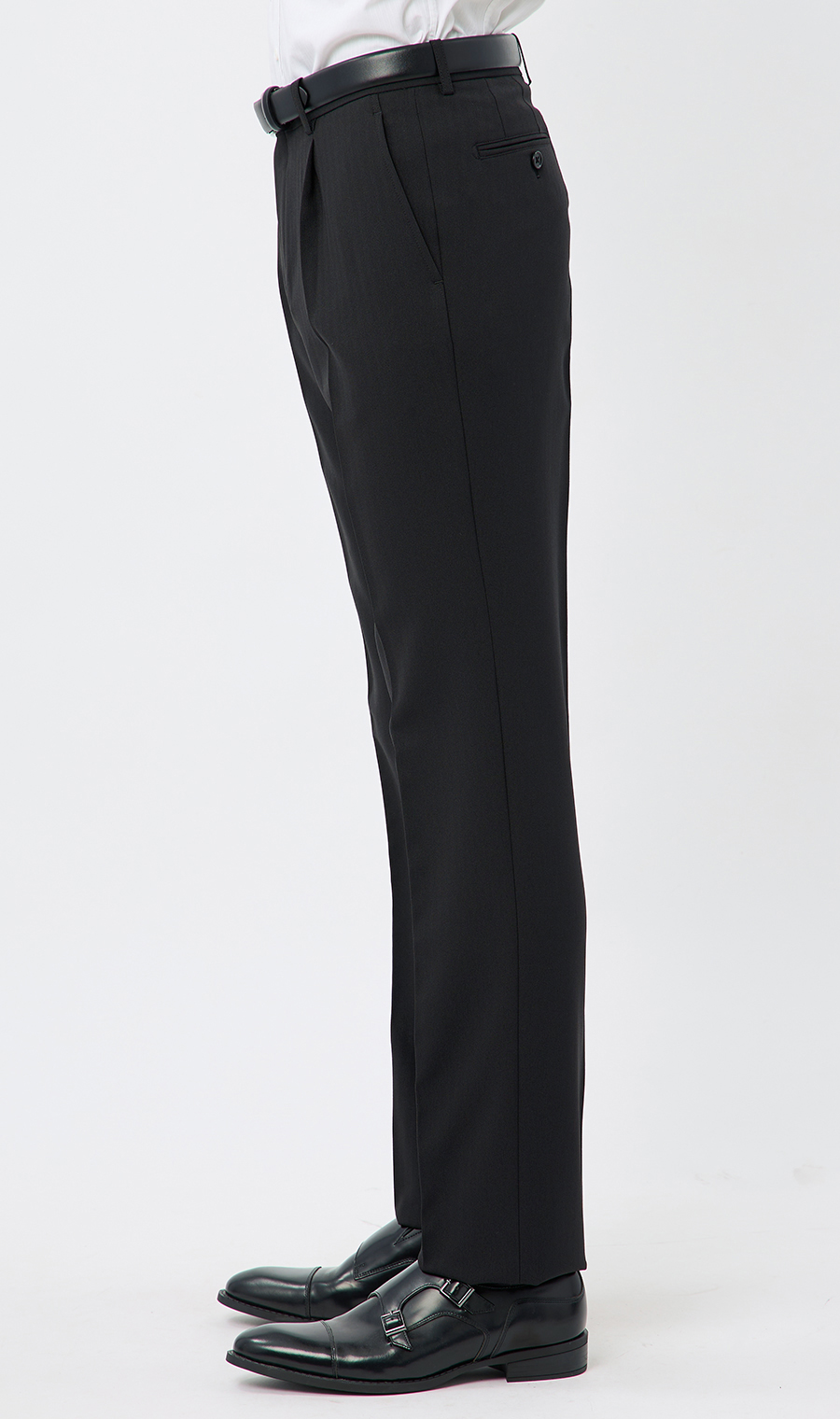 時尚套裝 【可水洗】 黑色體型:YA體 (修身型)，號數 (身高) :3號 (160cm)