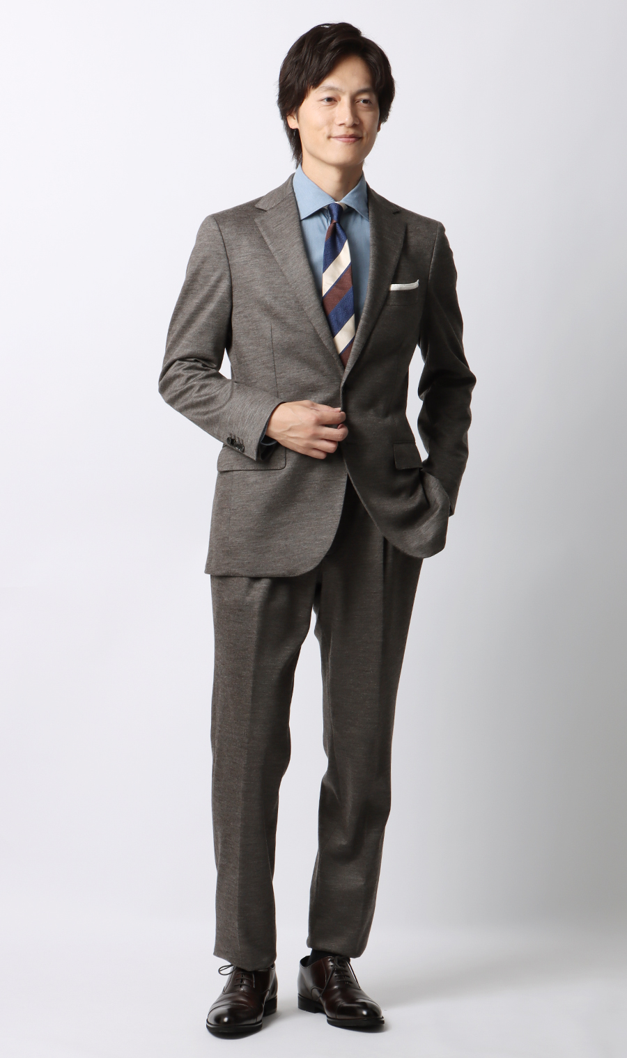 プレミアムスタイリッシュスーツ【ADVANCE MODEL】 グレージュ 体型:AB体(がっちり型),号数(身長):6号(175cm)