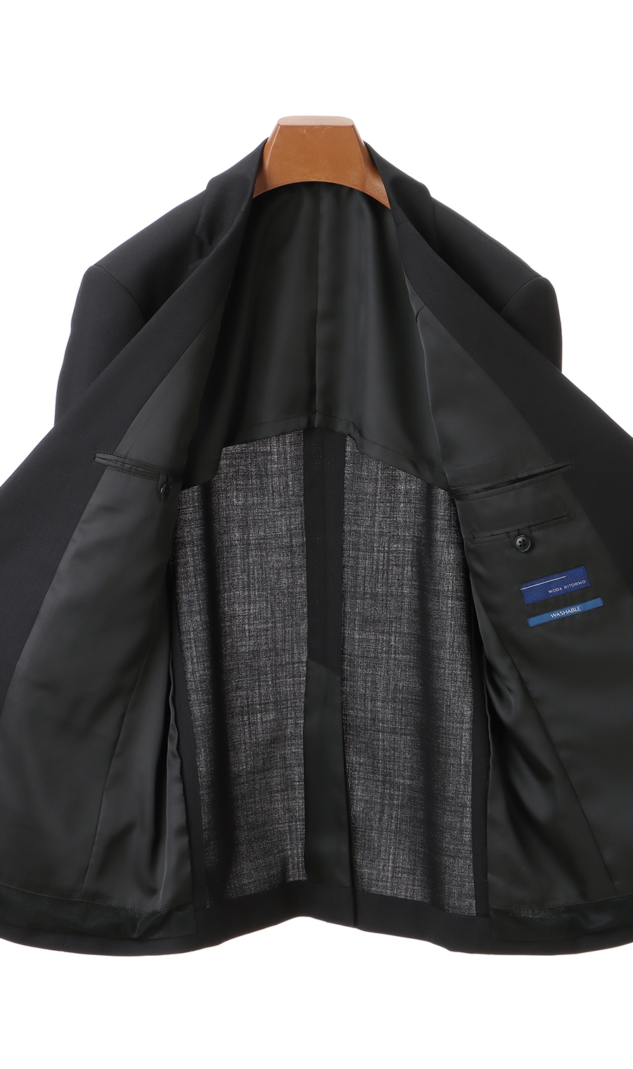 スタイリッシュスーツ《ウォッシャブル》《就活》《黒無地》 ブラック 体型:BE体(ゆったり型),号数(身長):4号(165cm)