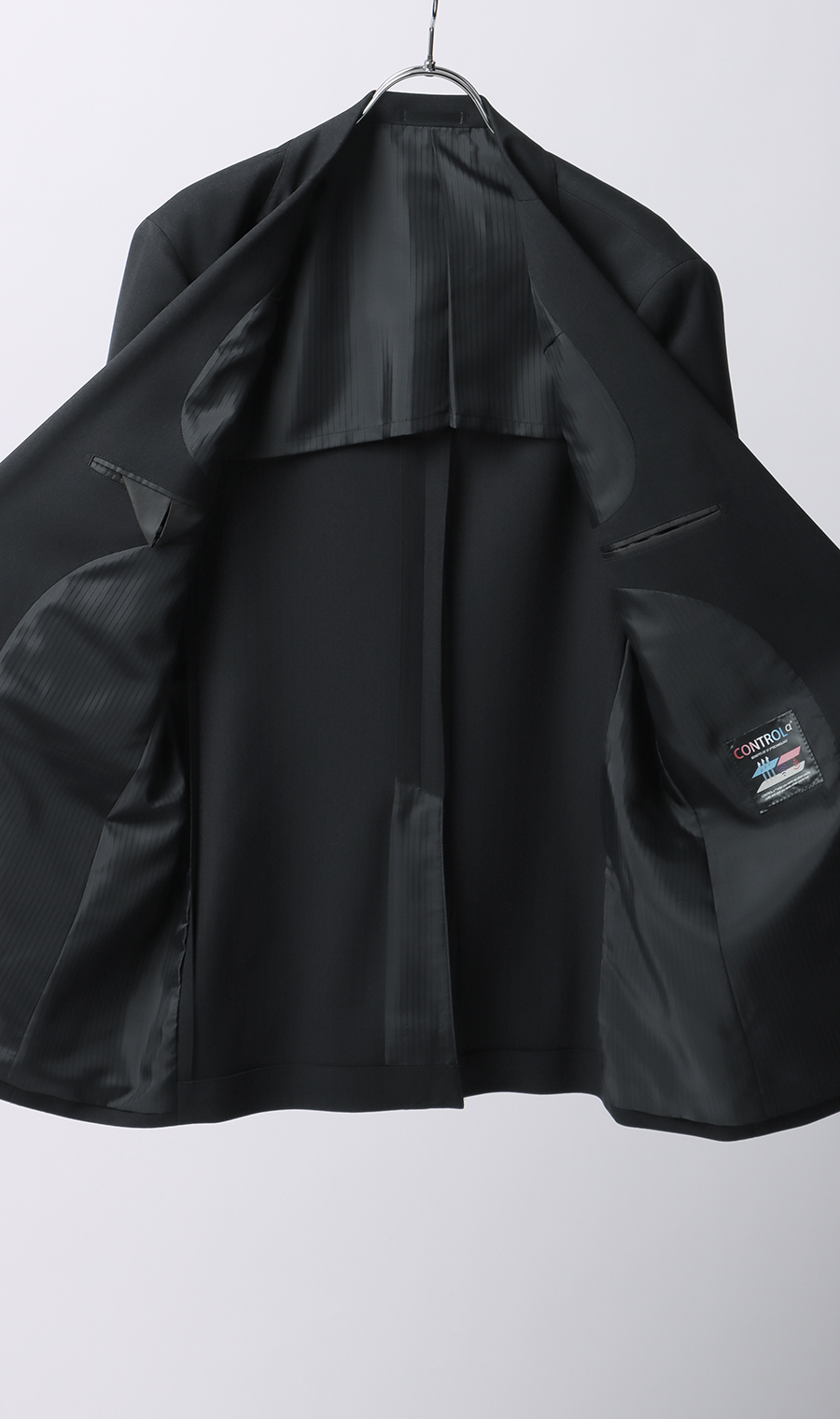 スタイリッシュスーツ【CONTROLα】 ネイビー 体型:AB体(がっちり型),号数(身長):7号(180cm)