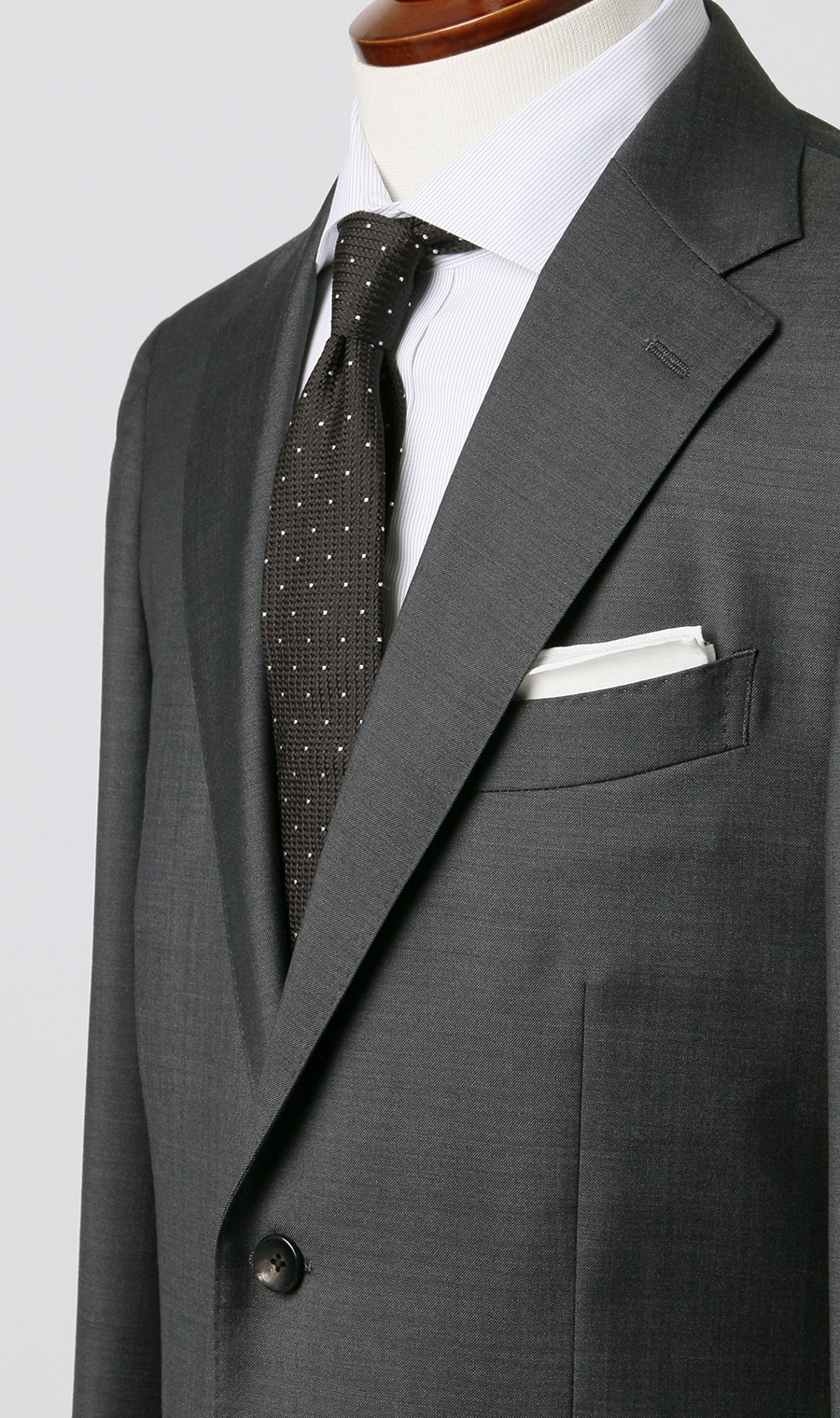 プレミアムスタイリッシュスーツ【E,ZEGNA】【Traveller】 グレー 体型:AB体(がっちり型),号数（身長）:4号(165cm)