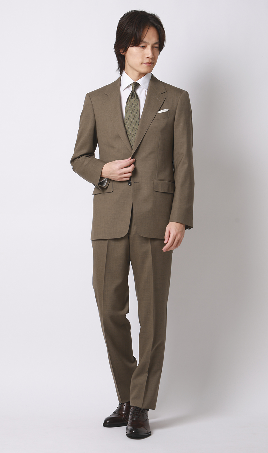 プレミアムスタイリッシュスーツ【GUABELLO】 ベージュ 体型:A体(標準型),号数（身長）:4号(165cm)