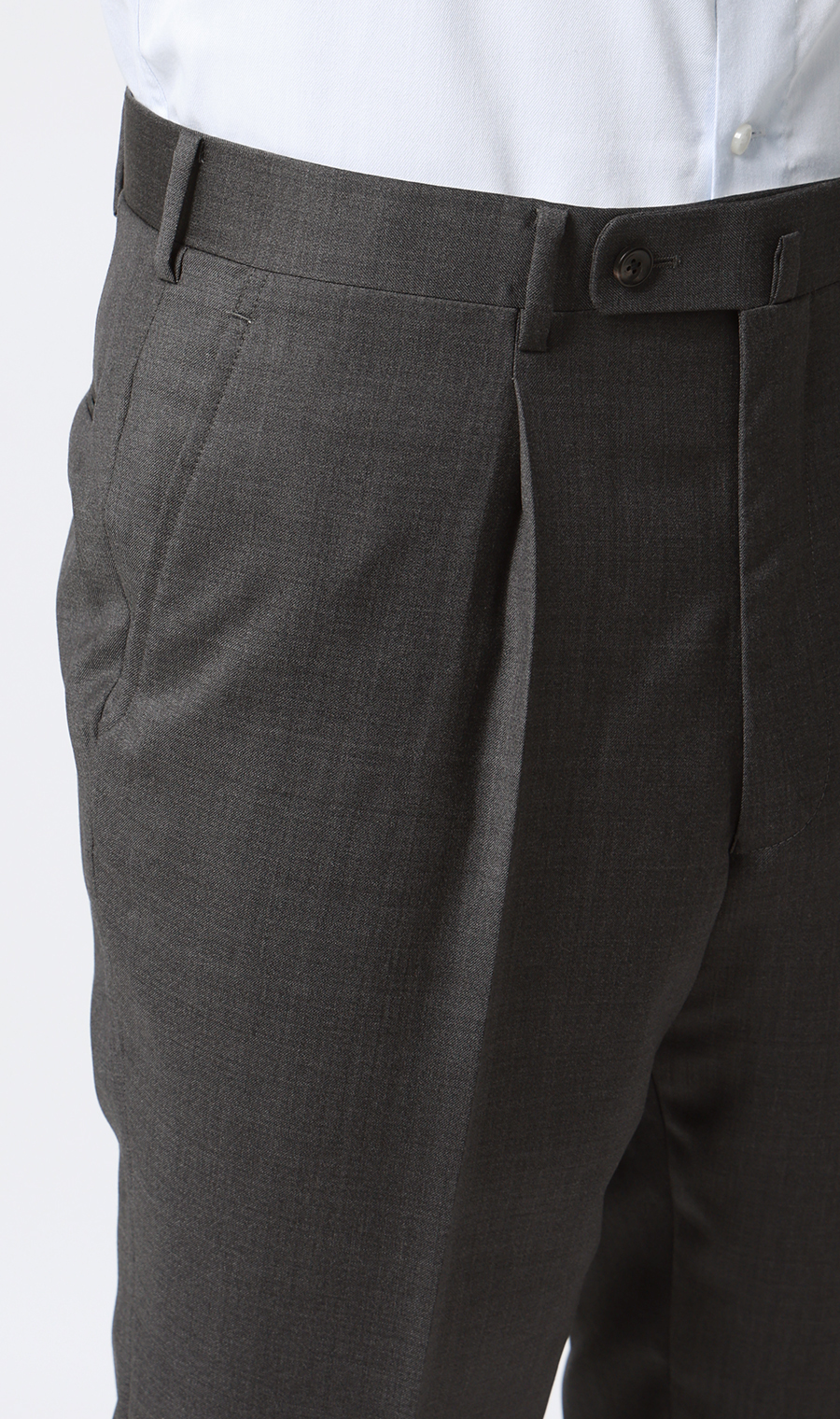 プレミアムスタイリッシュスーツ【Ermenegildo Zegna】 グレー 体型:A体(標準型),号数（身長）:4号(165cm)