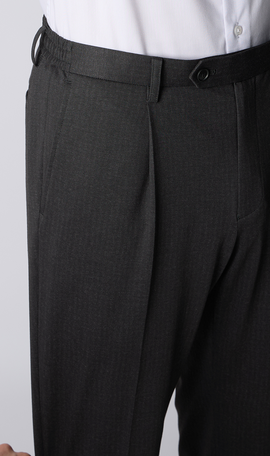 ゼロプレッシャーテーラー【シングル2ボタンスーツ】【裾上げ済み】 チャコール 体型:A体(標準型),号数（身長）:4号(165cm)