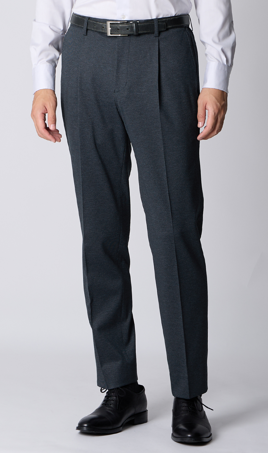 ゼロプレッシャーテーラー【シングル2ボタンスーツ】【裾上げ済み】 ネイビー 体型:A体(標準型),号数（身長）:4号(165cm)