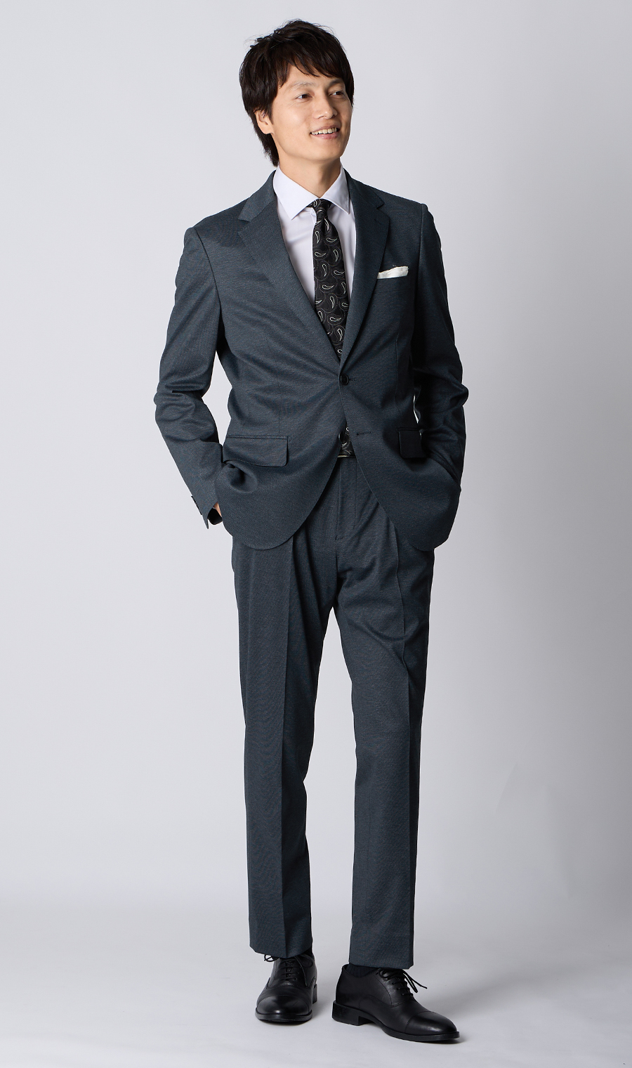 ゼロプレッシャーテーラー【シングル2ボタンスーツ】【裾上げ済み】 ネイビー 体型:A体(標準型),号数（身長）:4号(165cm)