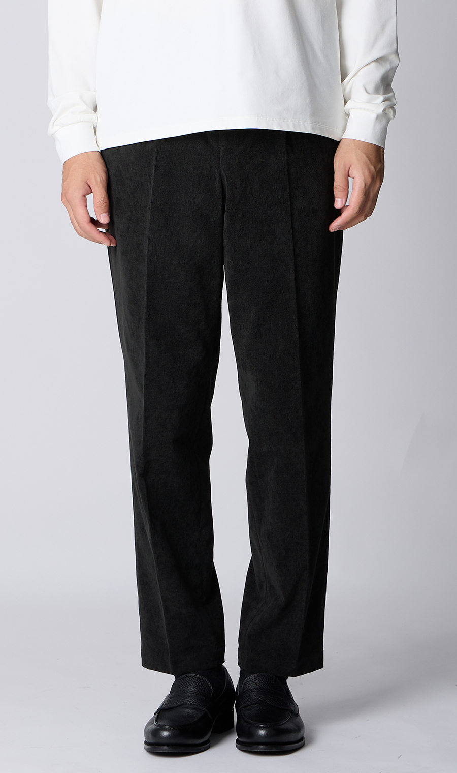 ルーズフィットスラックス【コーデュロイ】【セットアップ着用可】【裾上げ済み】 ブラック S