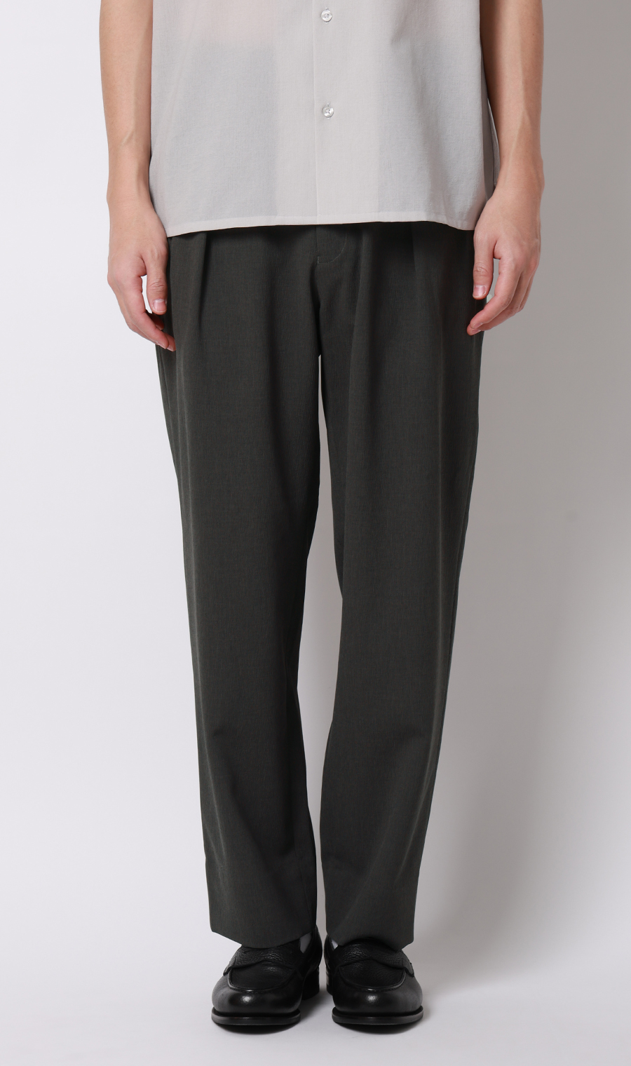 スタイリッシュスラックス【TRABEST Crepe】【セットアップ着用可】【裾上げ済み】 チャコール S