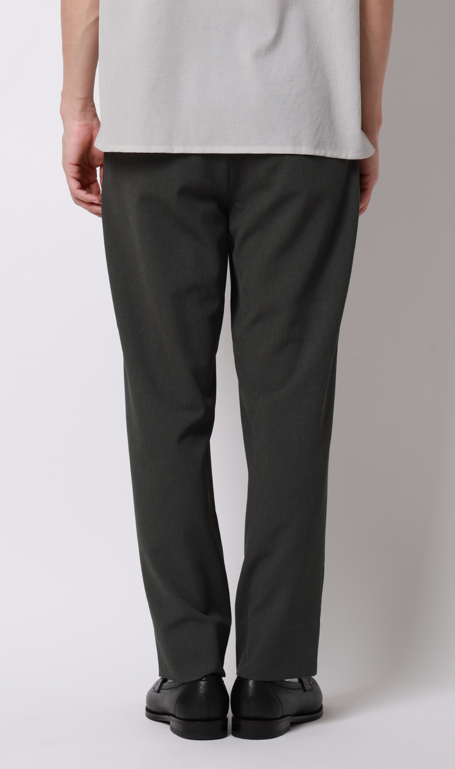 スタイリッシュスラックス【TRABEST Crepe】【セットアップ着用可】【裾上げ済み】 チャコール S