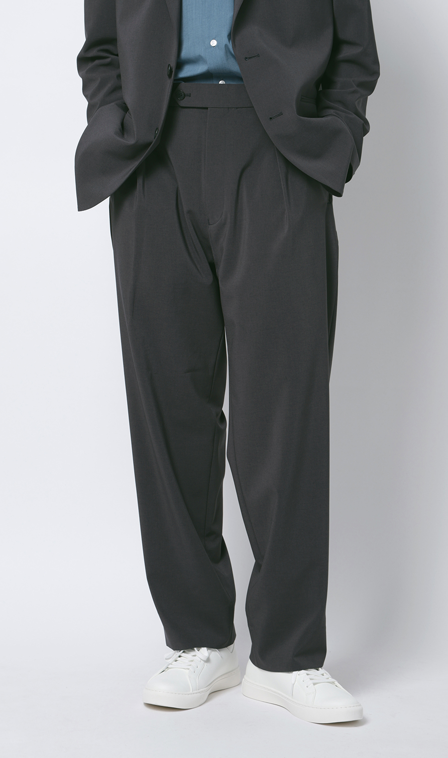 スタイリッシュスラックス【セットアップ着用可】【裾上げ済み】 ブルーグレー S