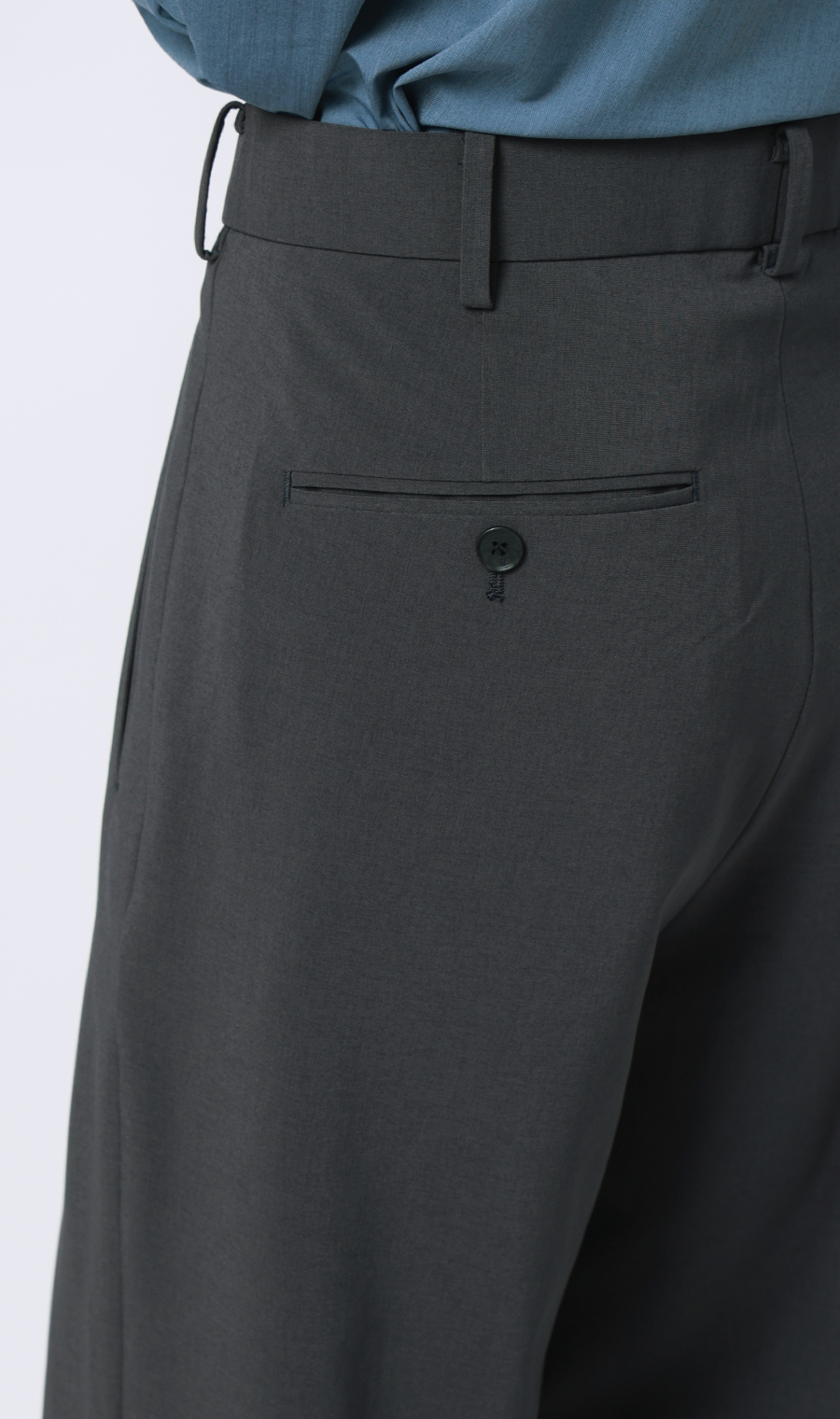 スタイリッシュスラックス【セットアップ着用可】【裾上げ済み】 ブルーグレー S