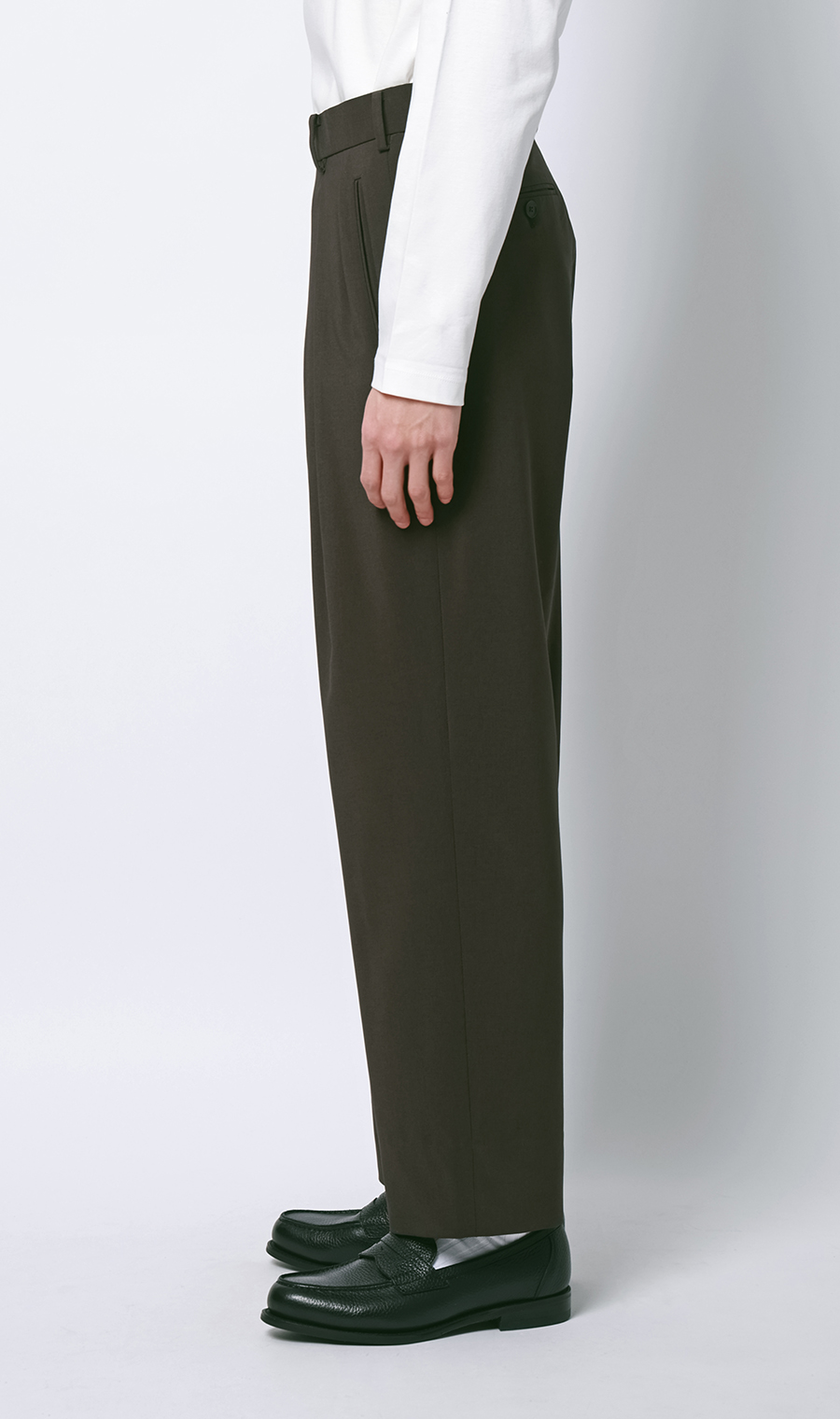 スタイリッシュスラックス【セットアップ着用可】【裾上げ済み】 ブラウン S