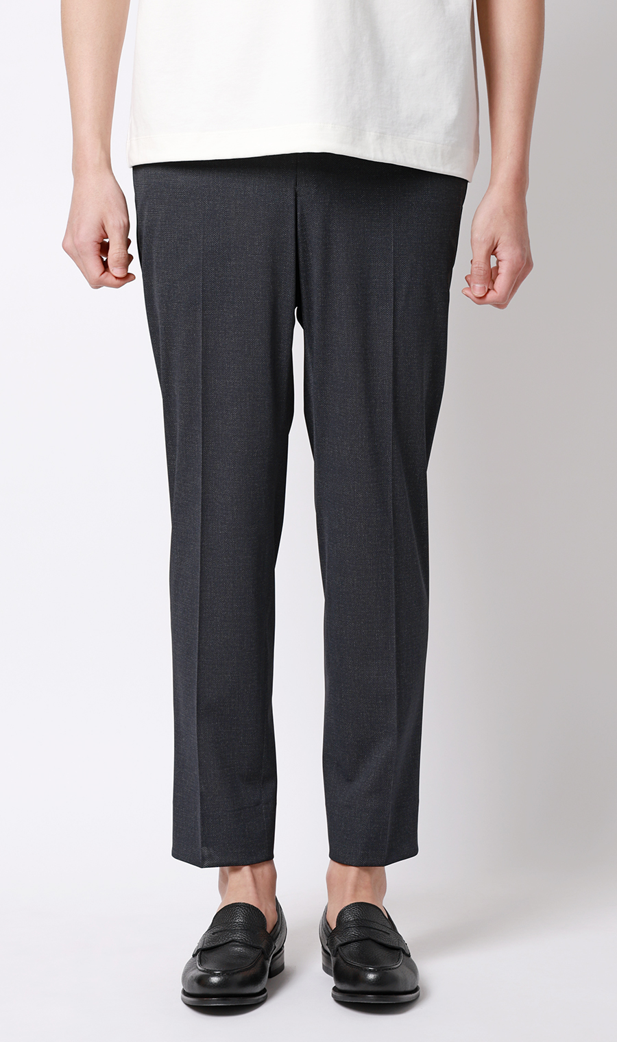 スタイリッシュスラックス【超軽量】【セットアップ着用可】【裾上げ済み】 ネイビー M