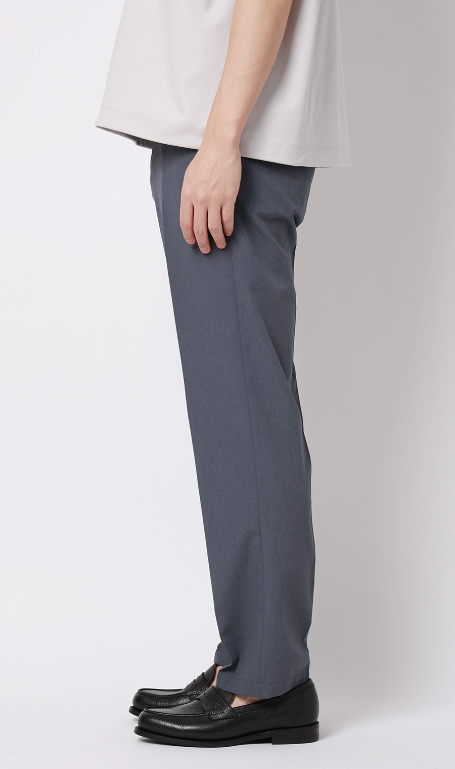 スタイリッシュスラックス【超軽量】【セットアップ着用可】【裾上げ済み】 ブルー M