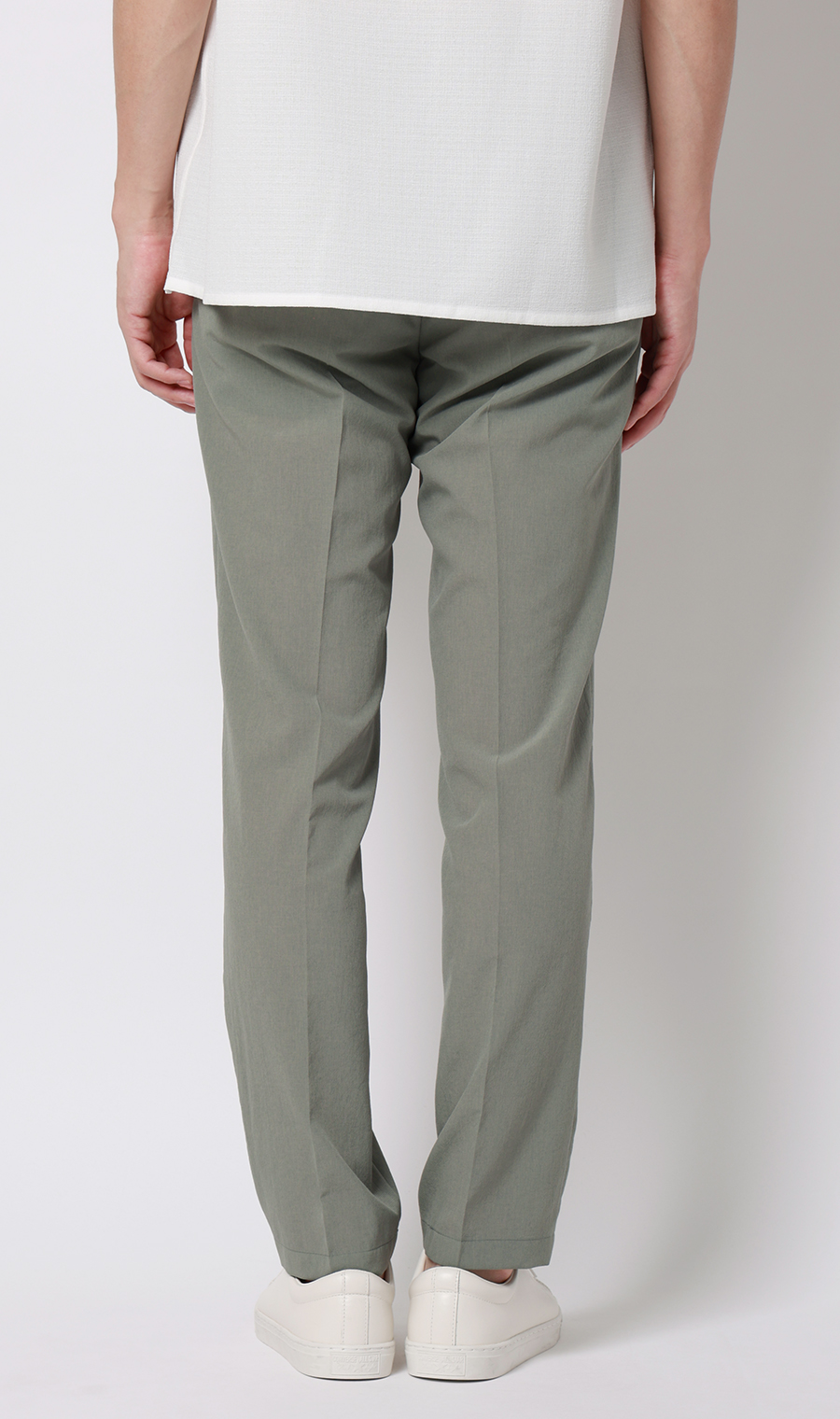 スタイリッシュスラックス【超軽量】【セットアップ着用可】【裾上げ済み】 グリーン M