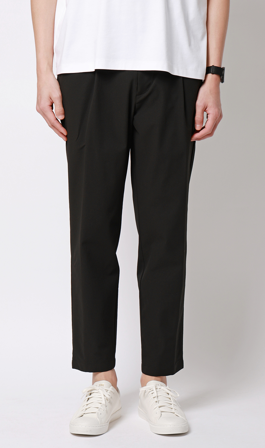 ゼロプレッシャースーツ【スラックス】【シアサッカー】【セットアップ着用可】【裾上げ済み】 ブラック 76cm