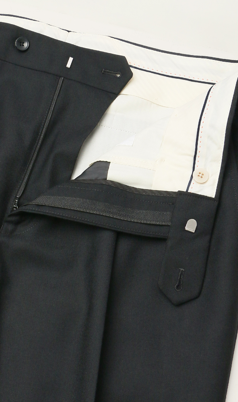 ツープリーツテーパードパンツ【トラッドスタイル】 ブラック S