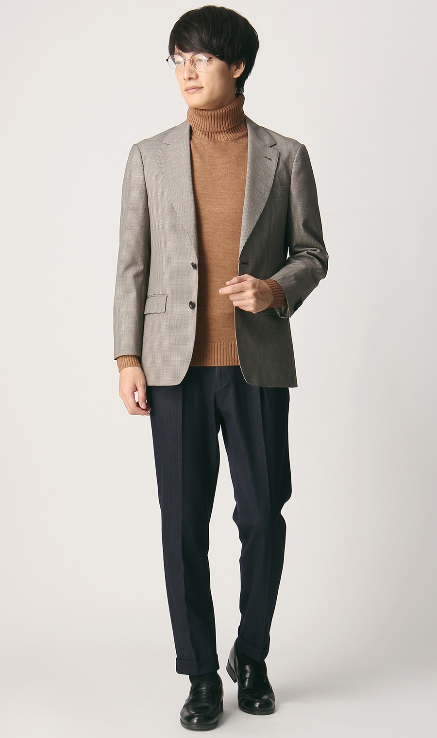 アウトタックテーパードパンツ《裾上げ済み》 ネイビー S