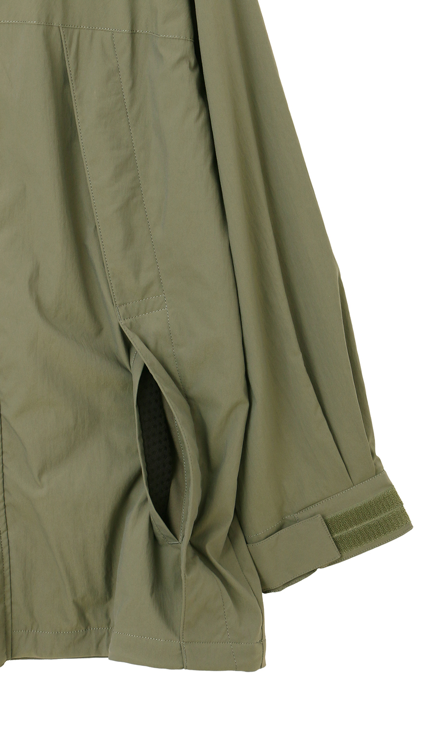 インサレーションフーデットハーフコート カーキ S