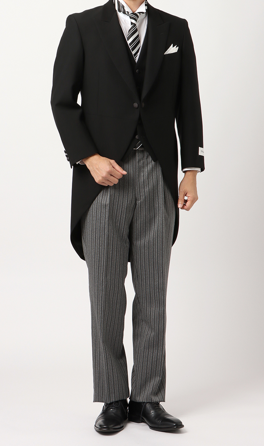 モーニングコート ブラック 体型:A体(標準型),号数（身長）:4号(165cm)