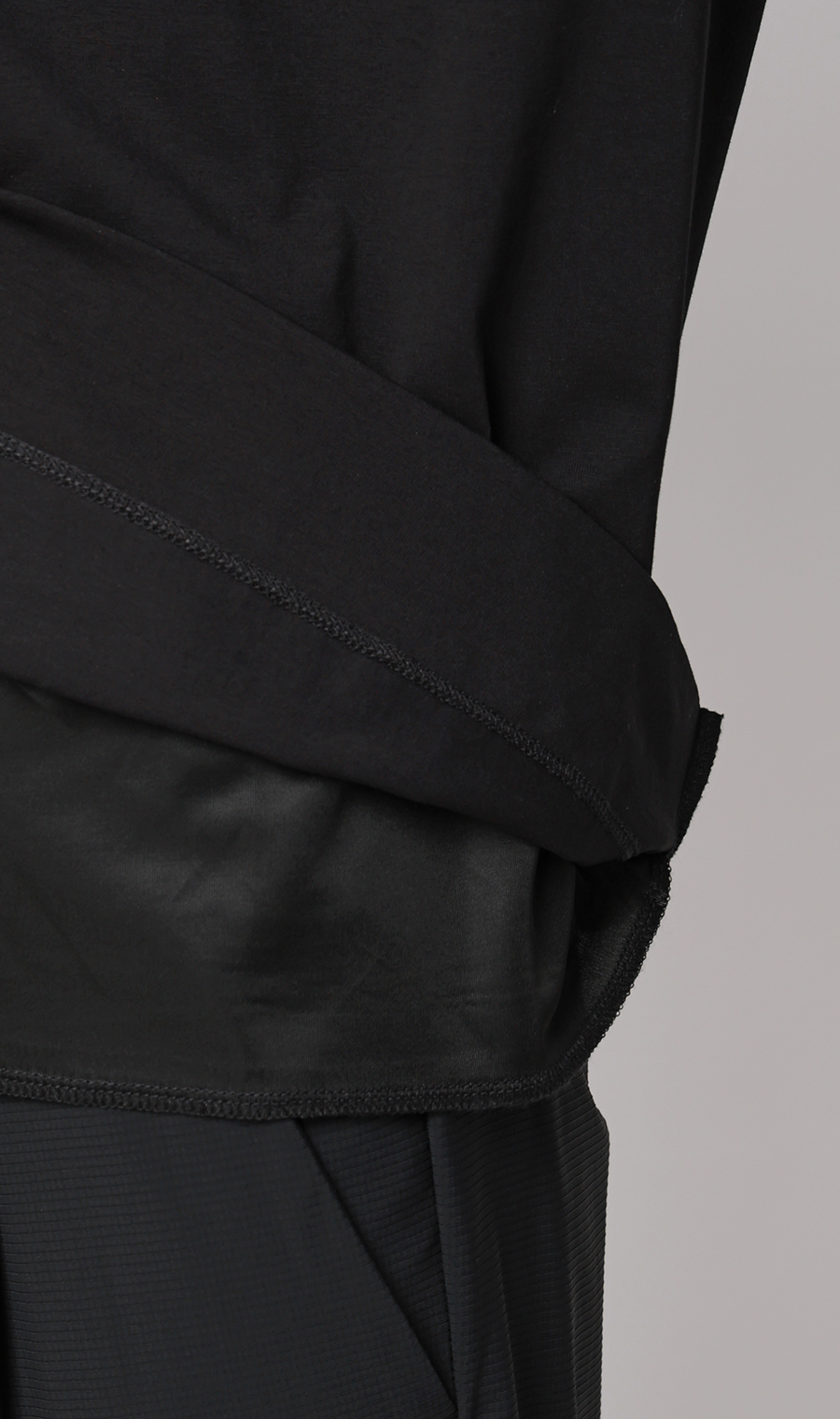 冷たいレイヤードTシャツ【＃すご】 ブラック S