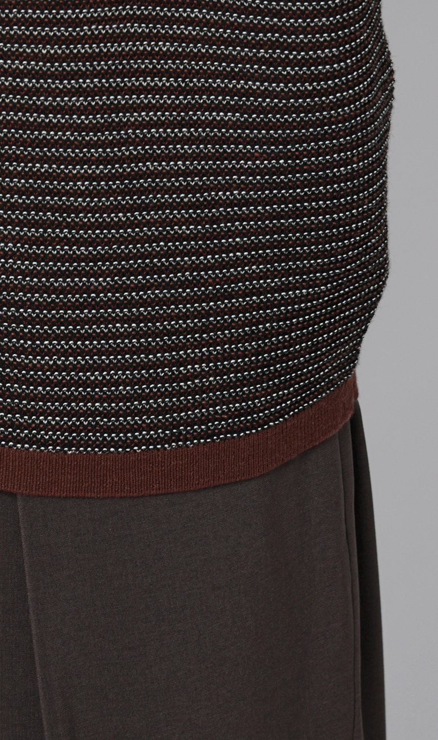 マルチボーダークルーネックニット ブラウン M