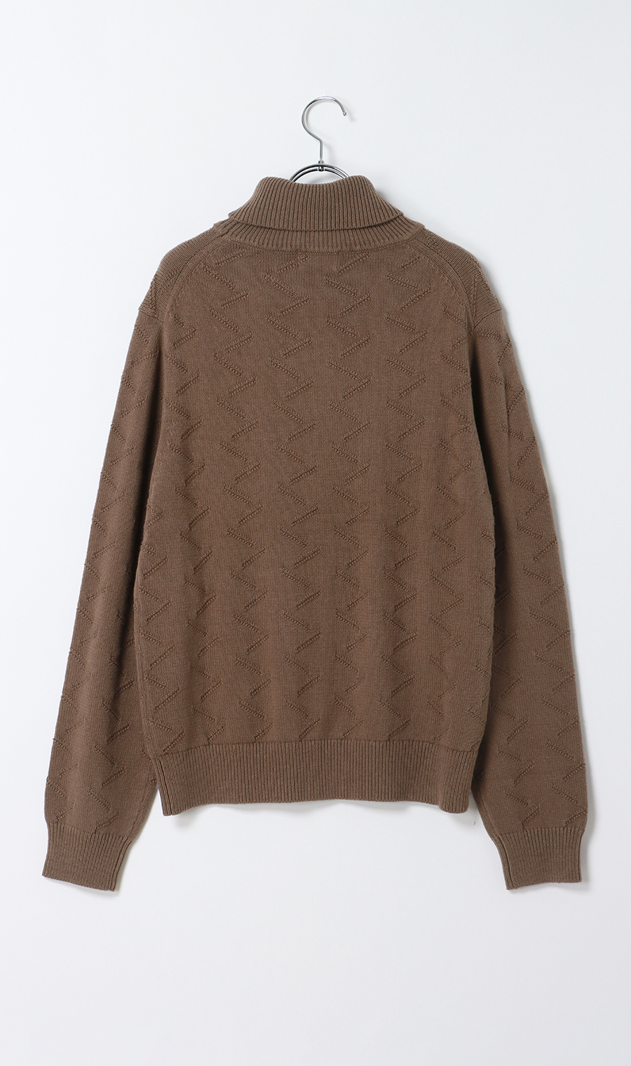 タートルネックニット【ジグザグパターン】 ブラウン S