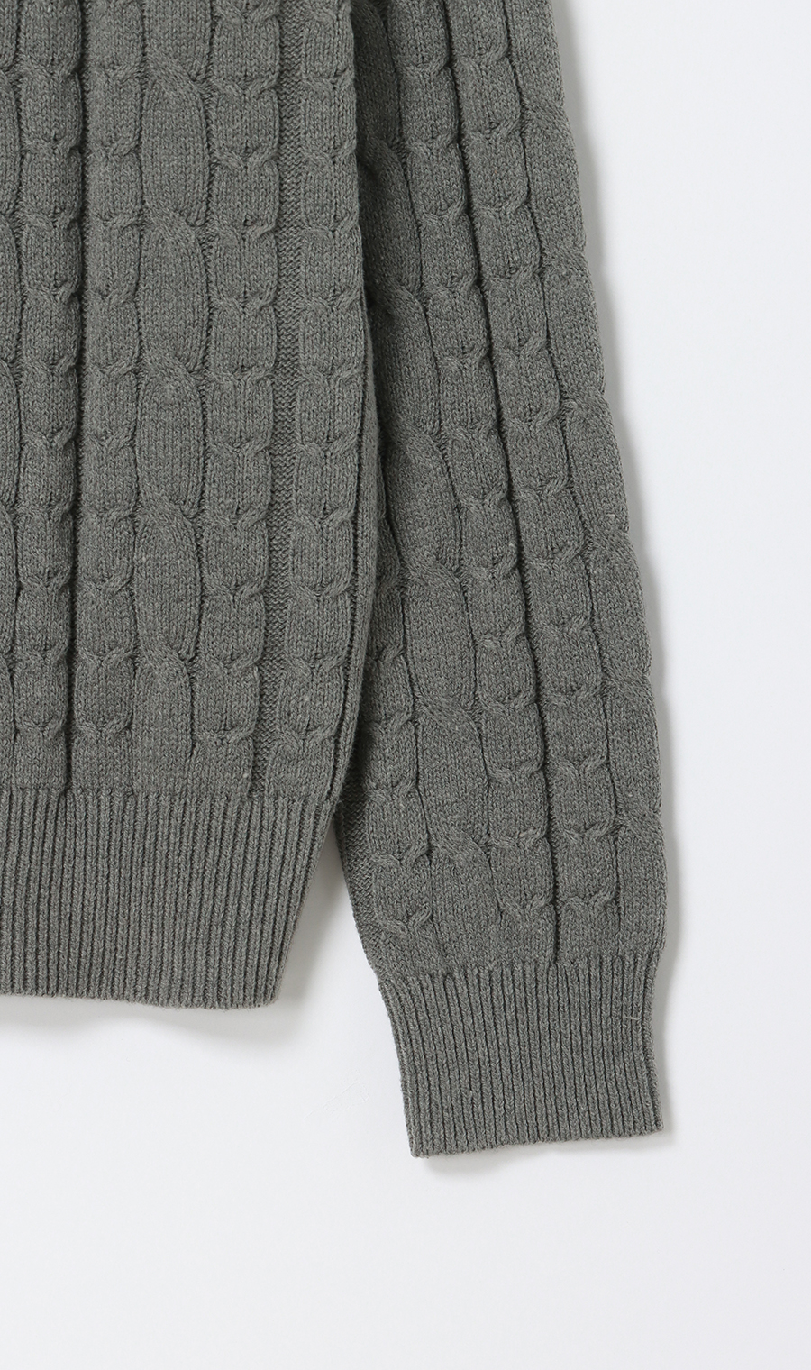 モックネックニット【ケーブルパターン】 チャコール S