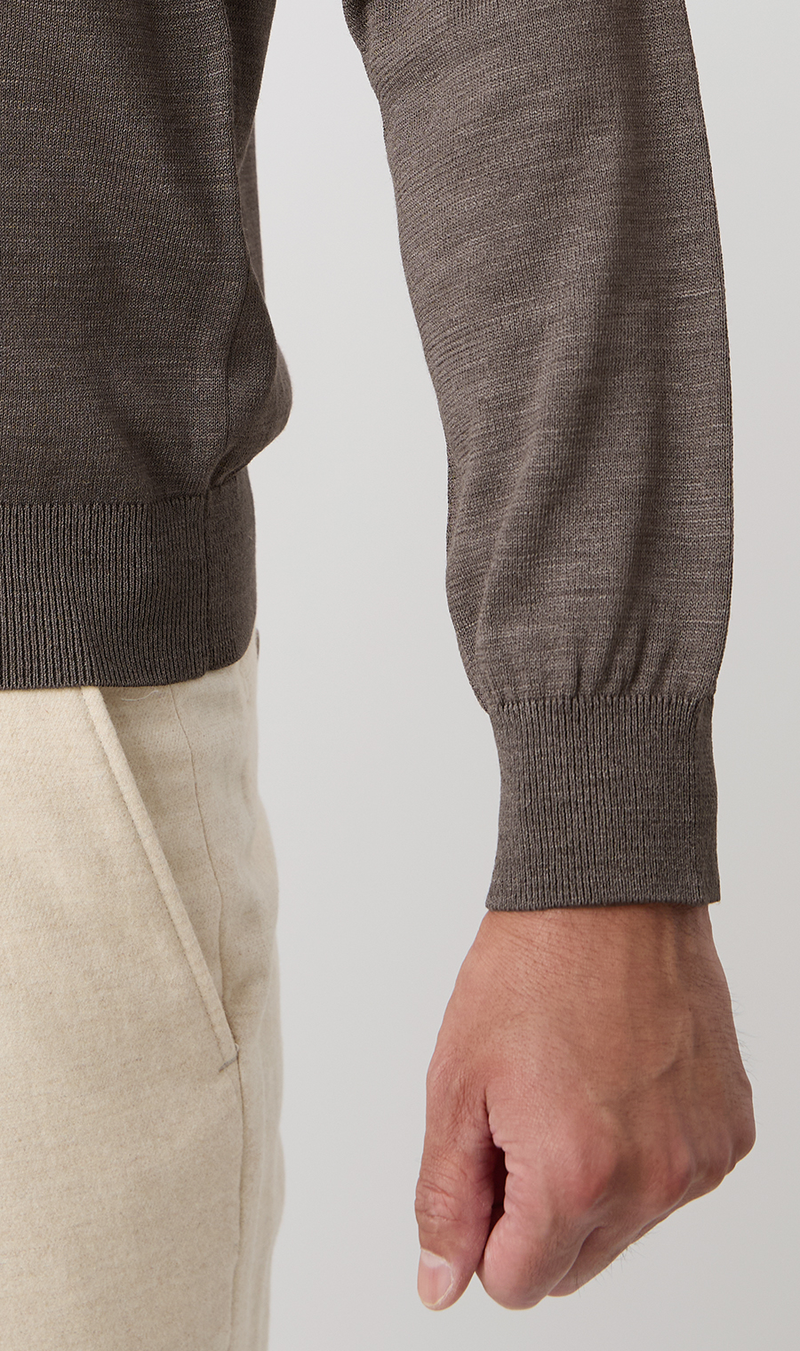10/30販売開始|ウォッシャブルシルクオペラネックニット【TOGA KNIT】【2026年モデル】【FINAL EDITION】 ブラウン S