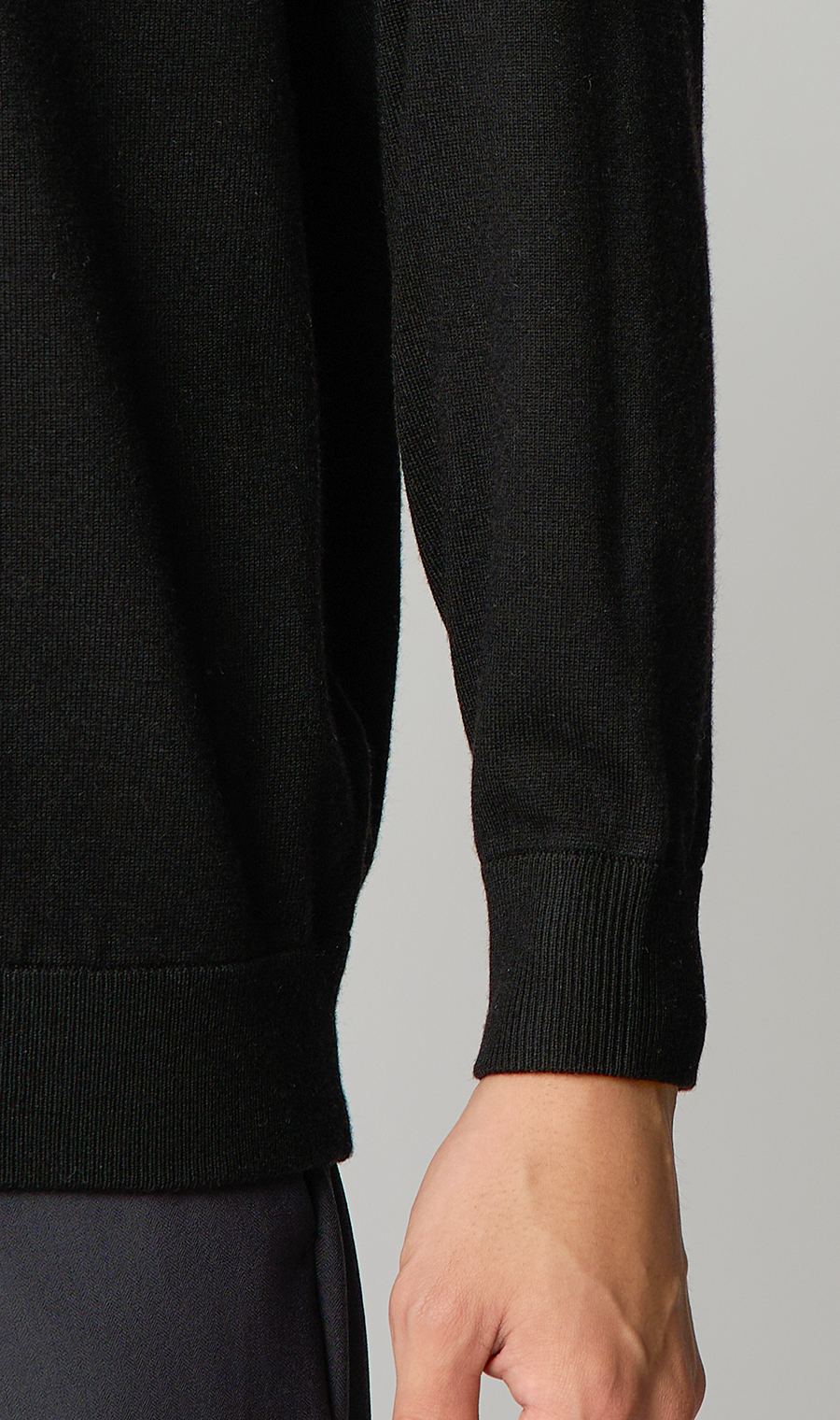 クルーネックニット【ゼロプレッシャー】 ブラック S