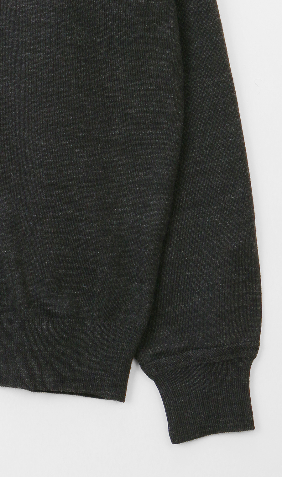 Vネックセーター【毛玉CLEAR】【＃すごセーター】 チャコール S